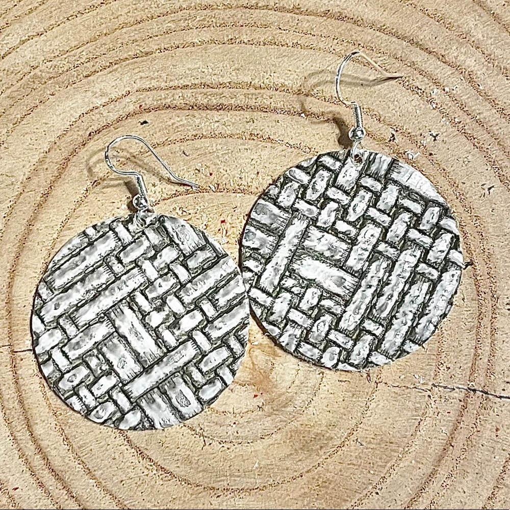 Real Genuine Leather Circle Earrings - Silver - Picture 2 of 3
